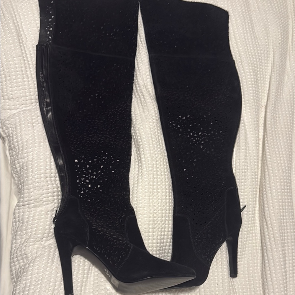 Elegant Black Knee-High Women's Boots